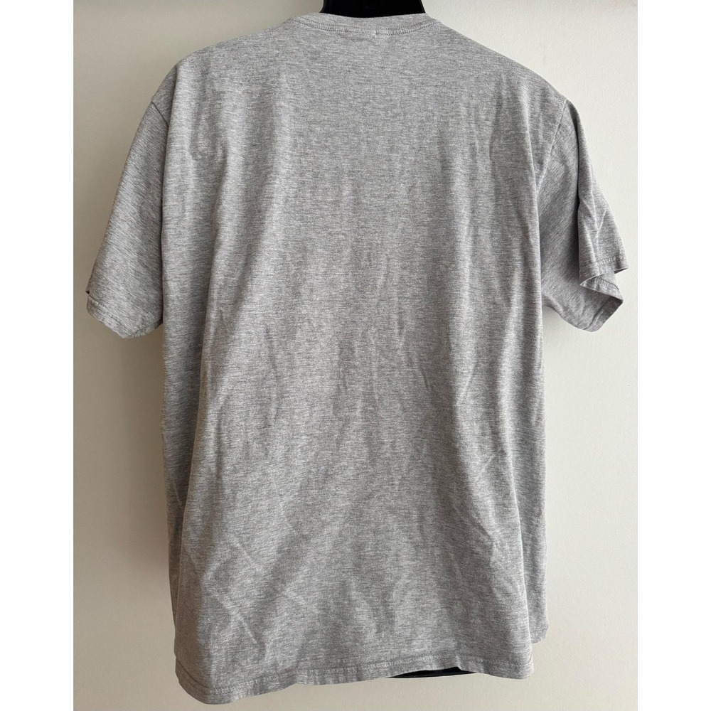 Port & Company Shirt Mens XL Gray Friends TV Show Cast Milkshake Graphic T-Shirt - Picture 3 of 6